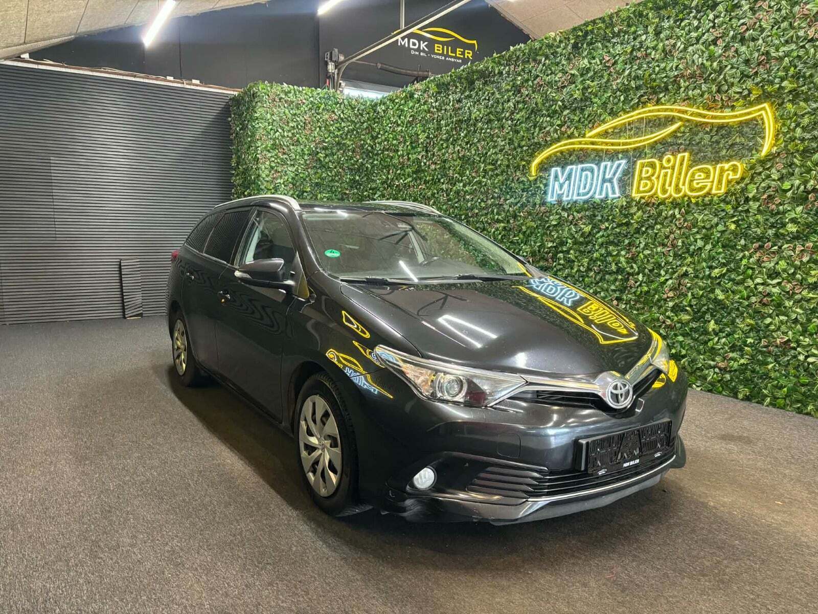 Toyota Auris 1,6 D-4D T2 Comfort Touring Sports