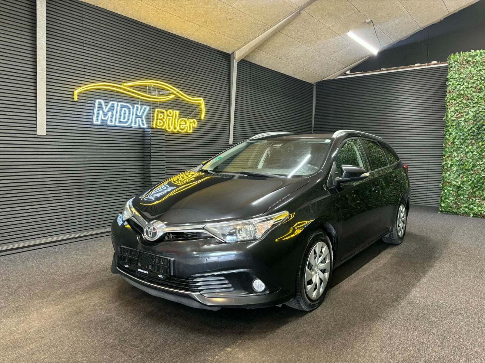 Toyota Auris 1,6 D-4D T2 Comfort Touring Sports