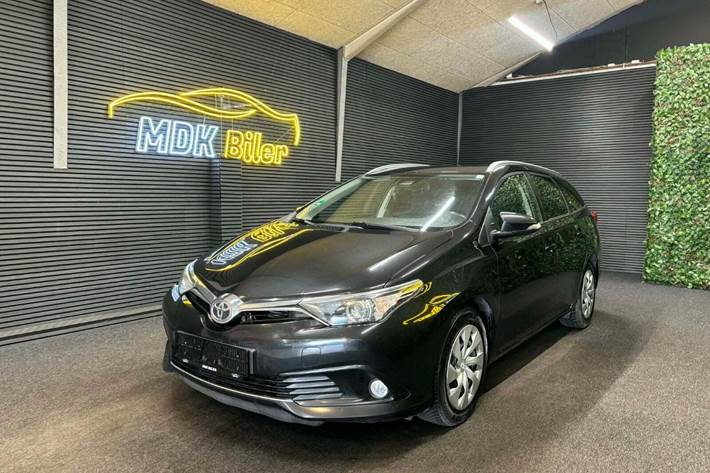 undefined Toyota Auris fra 2016