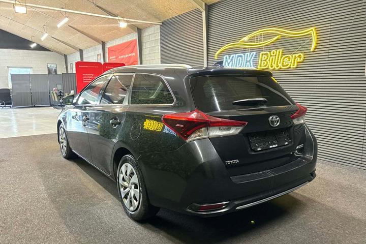 undefined Toyota Auris fra 2016