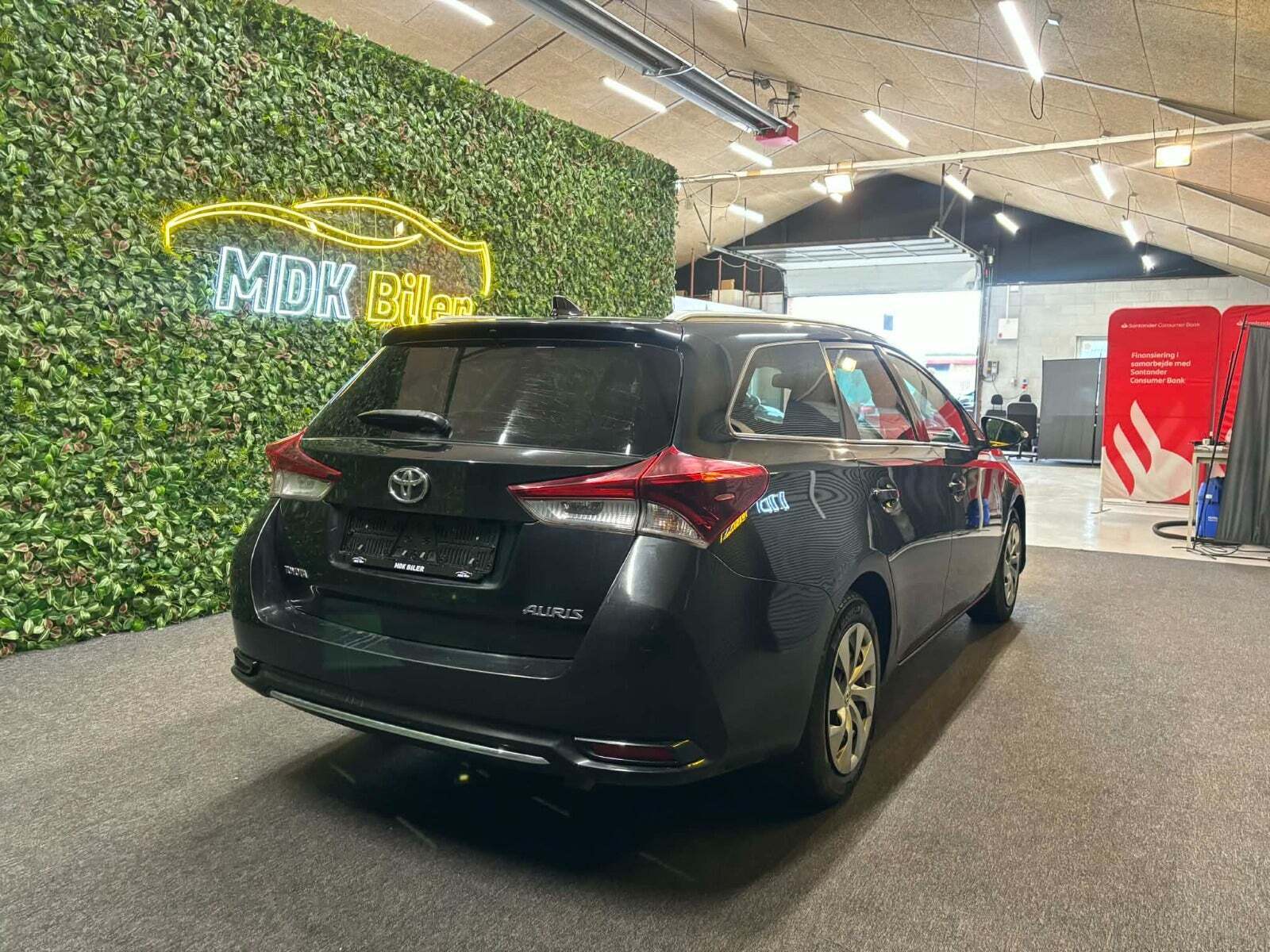undefined Toyota Auris fra 2016