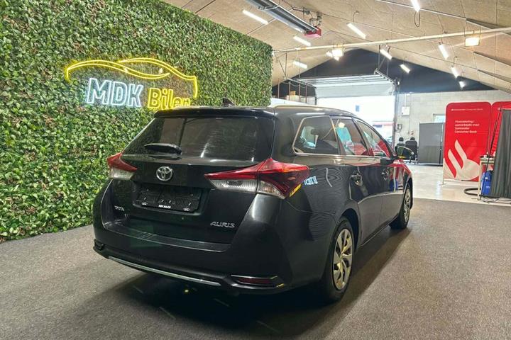 undefined Toyota Auris fra 2016