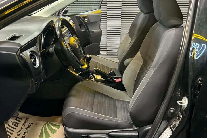 undefined Toyota Auris fra 2016
