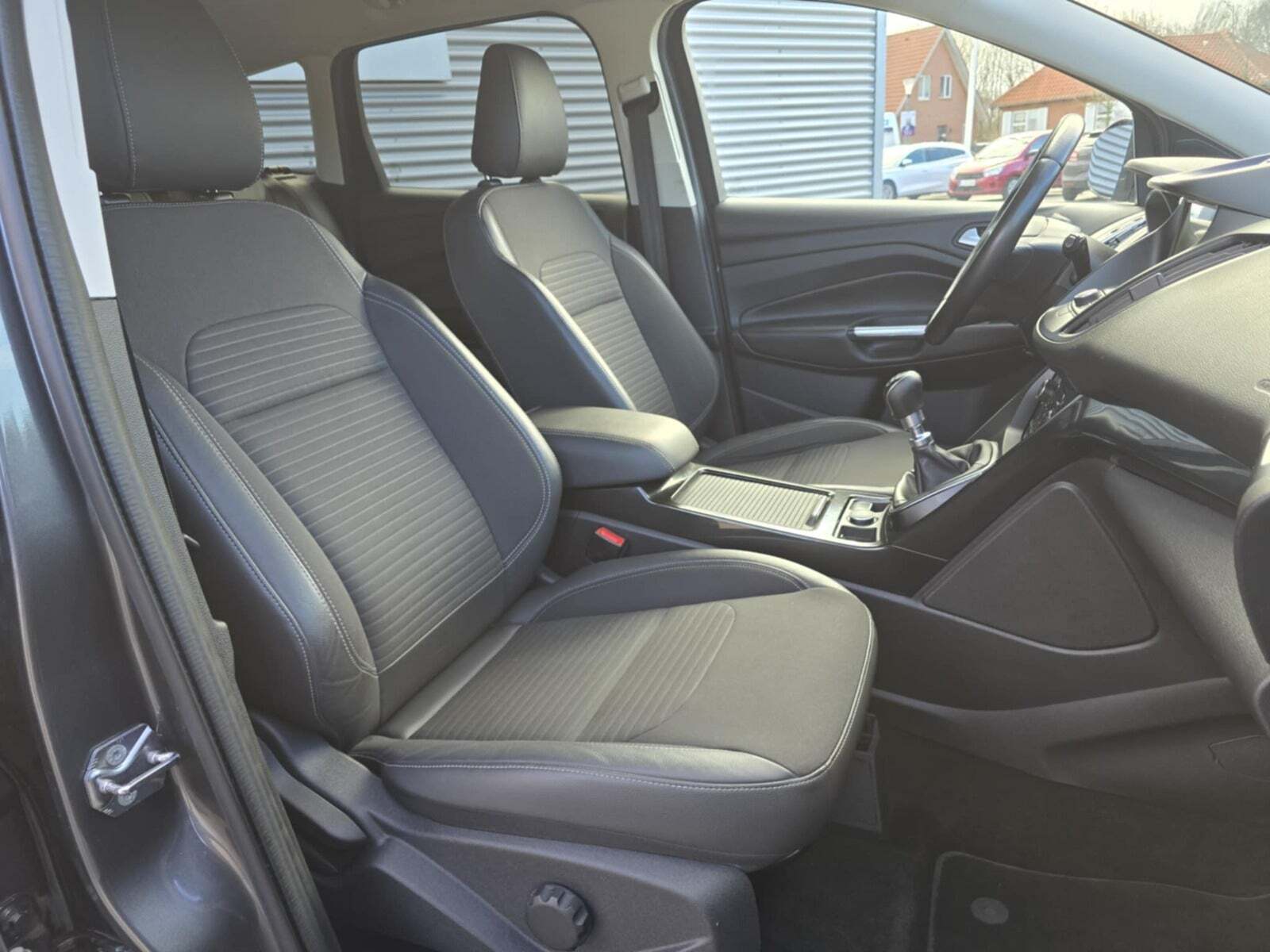 Ford Kuga 2,0 TDCi 150 Titanium