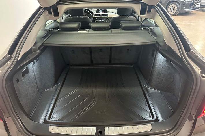 Brun BMW 320d fra 2017