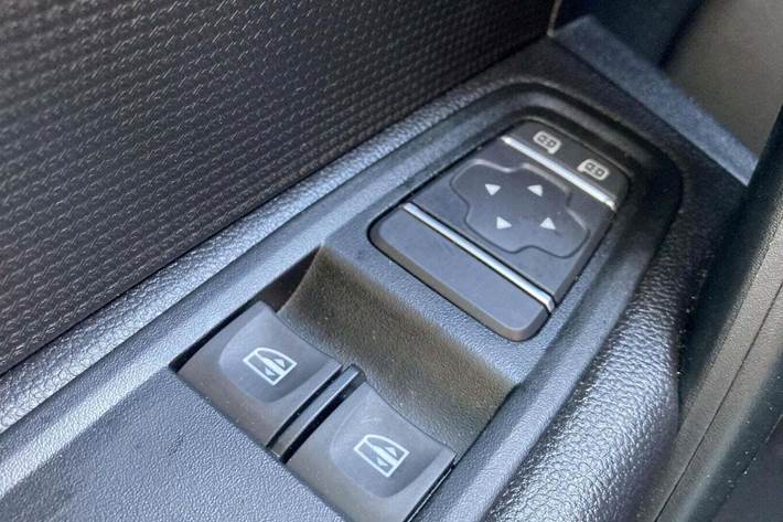 Hvid Renault Kangoo fra 2025