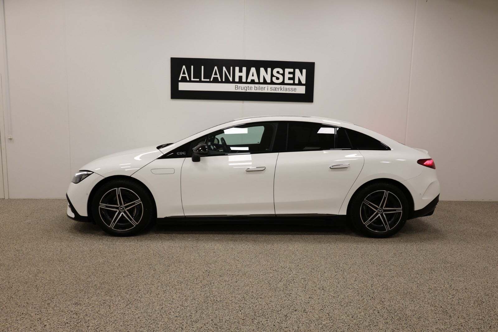 Mercedes EQE350 AMG Line