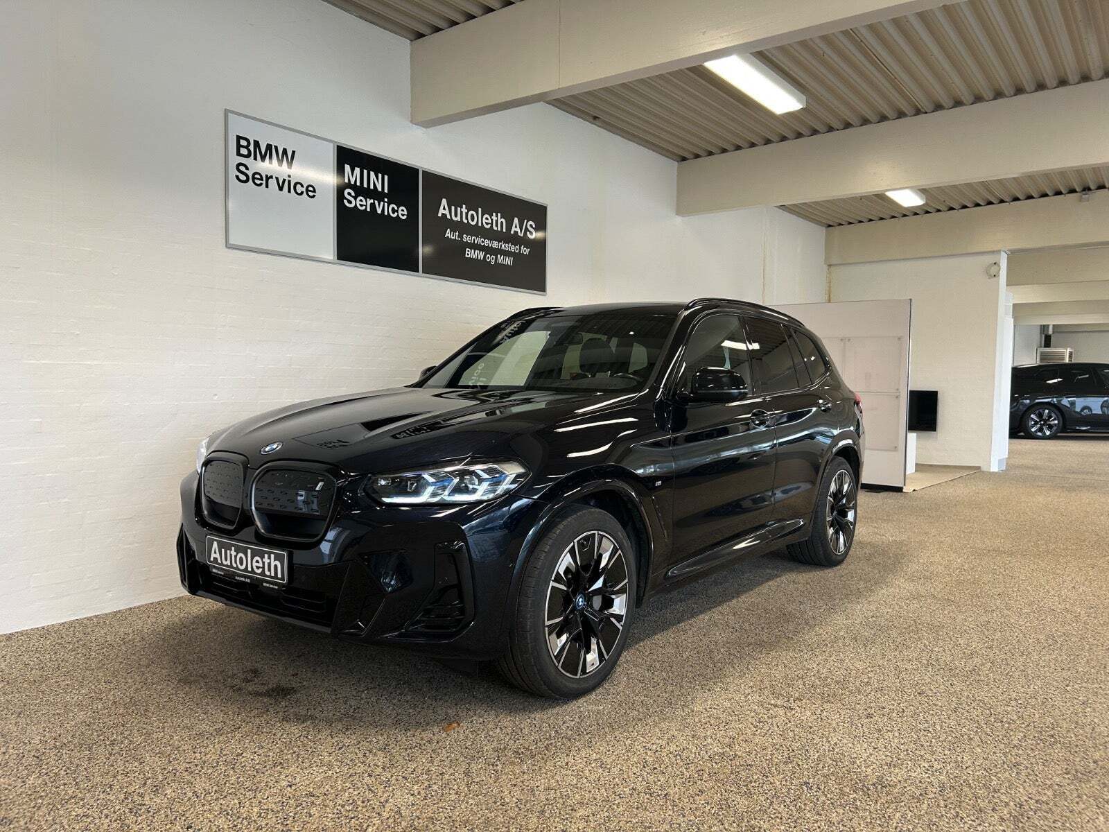 BMW iX3 Charged Plus M-Sport