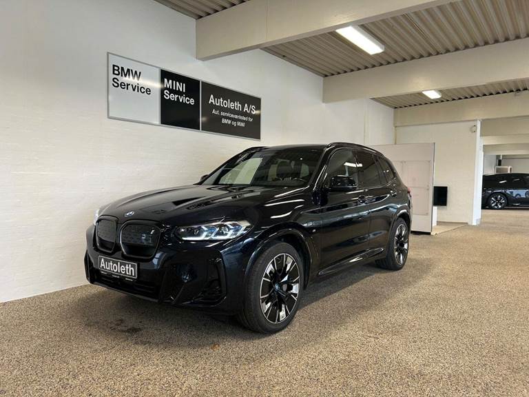 BMW iX3 Charged Plus M-Sport