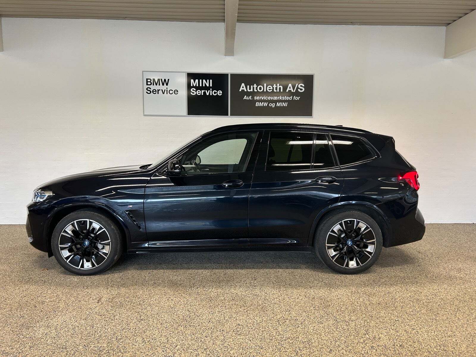BMW iX3 Charged Plus M-Sport