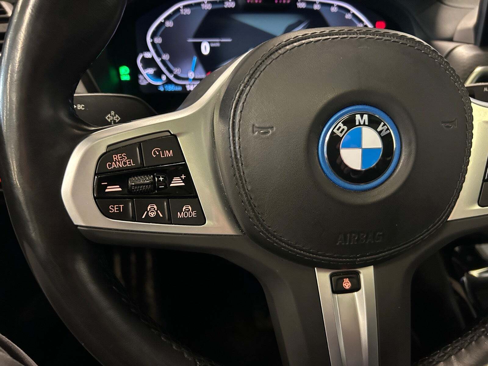 Sort BMW iX3 fra 2023