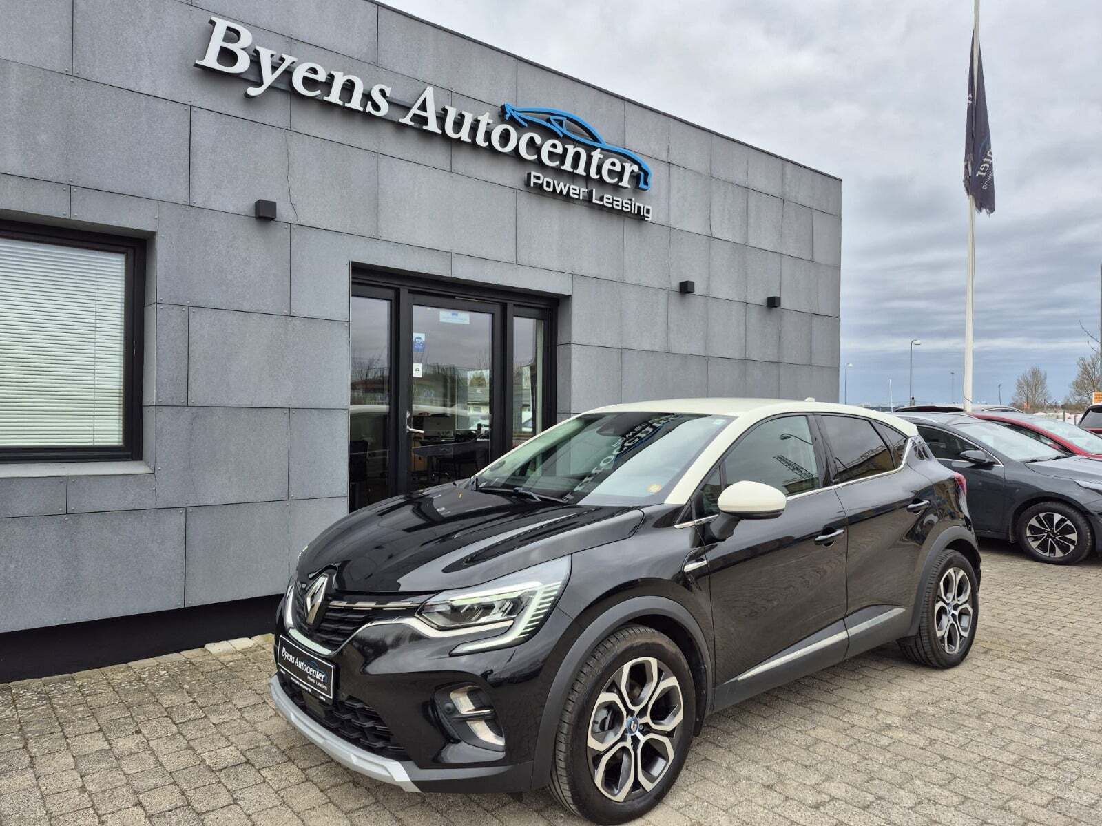 Renault Captur 1,6 E-Tech Intens