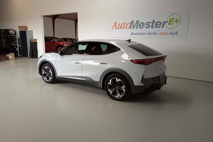Hvid Cupra Tavascan fra 2025