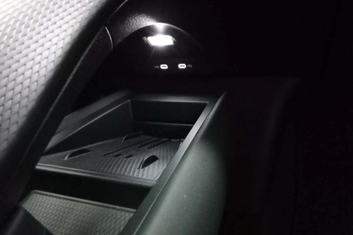 Hvid Cupra Tavascan fra 2025