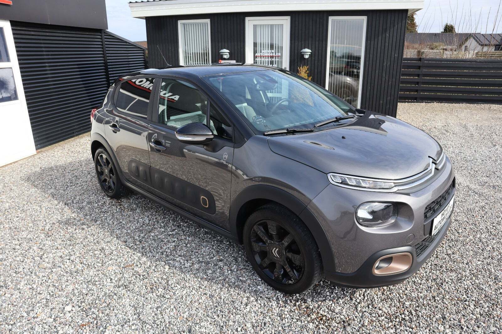 Grå Citroën C3 fra 2019