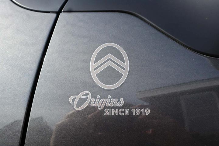 Grå Citroën C3 fra 2019