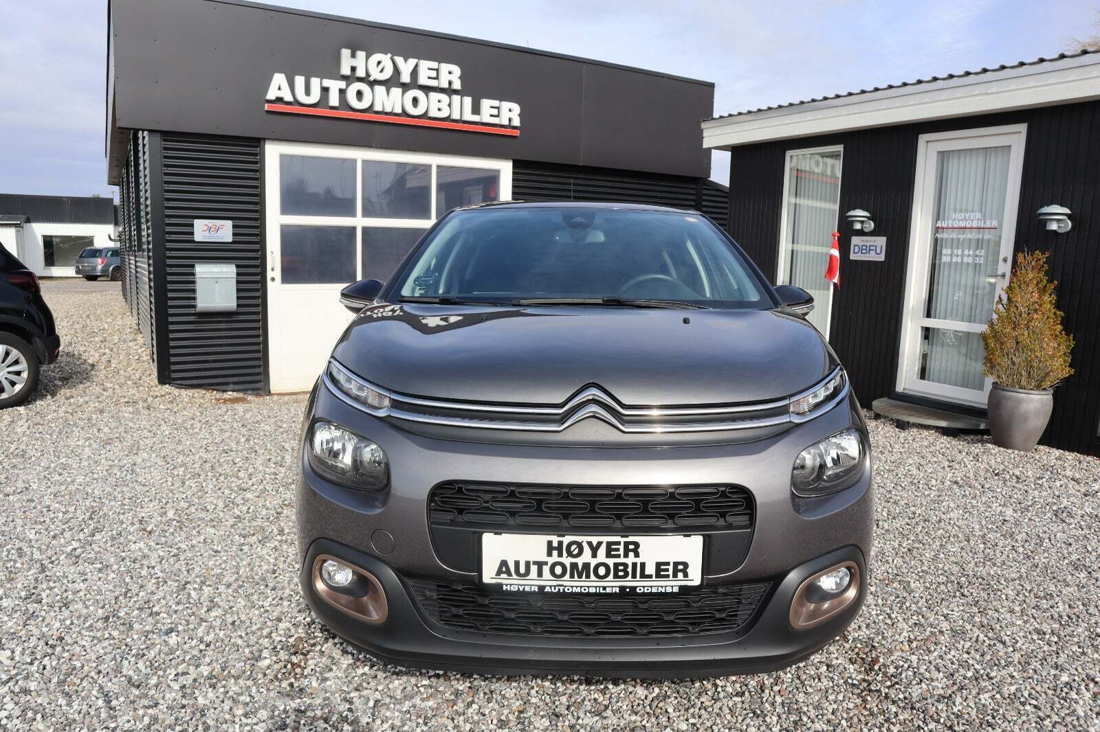 Grå Citroën C3 fra 2019