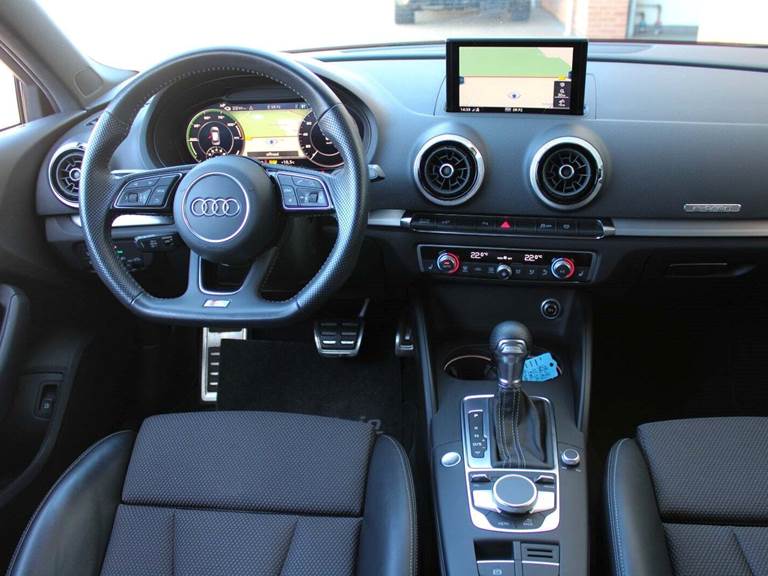 Audi A3 1,4 e-tron S-line Sportback S-tr.