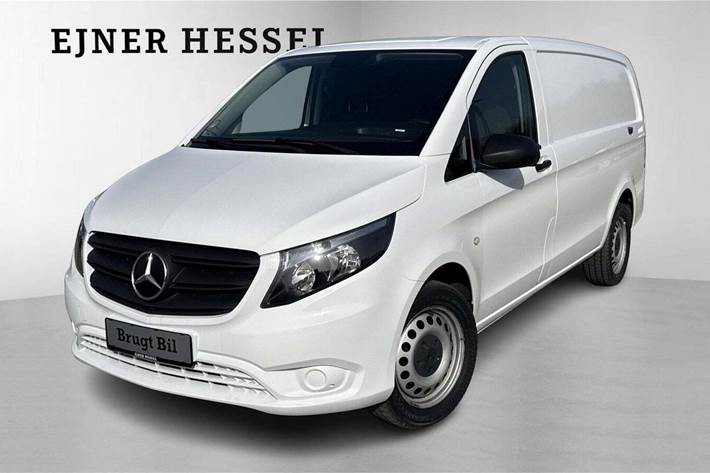 Hvid Mercedes Vito 114 fra 2023