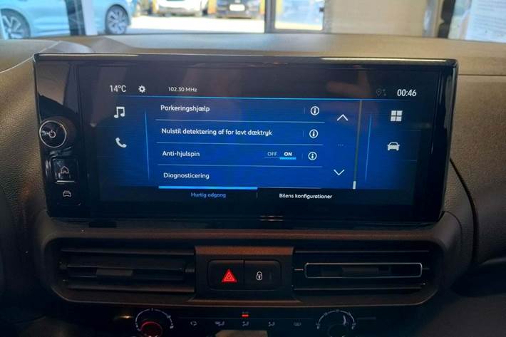 Sort Opel Combo-e Life fra 2024