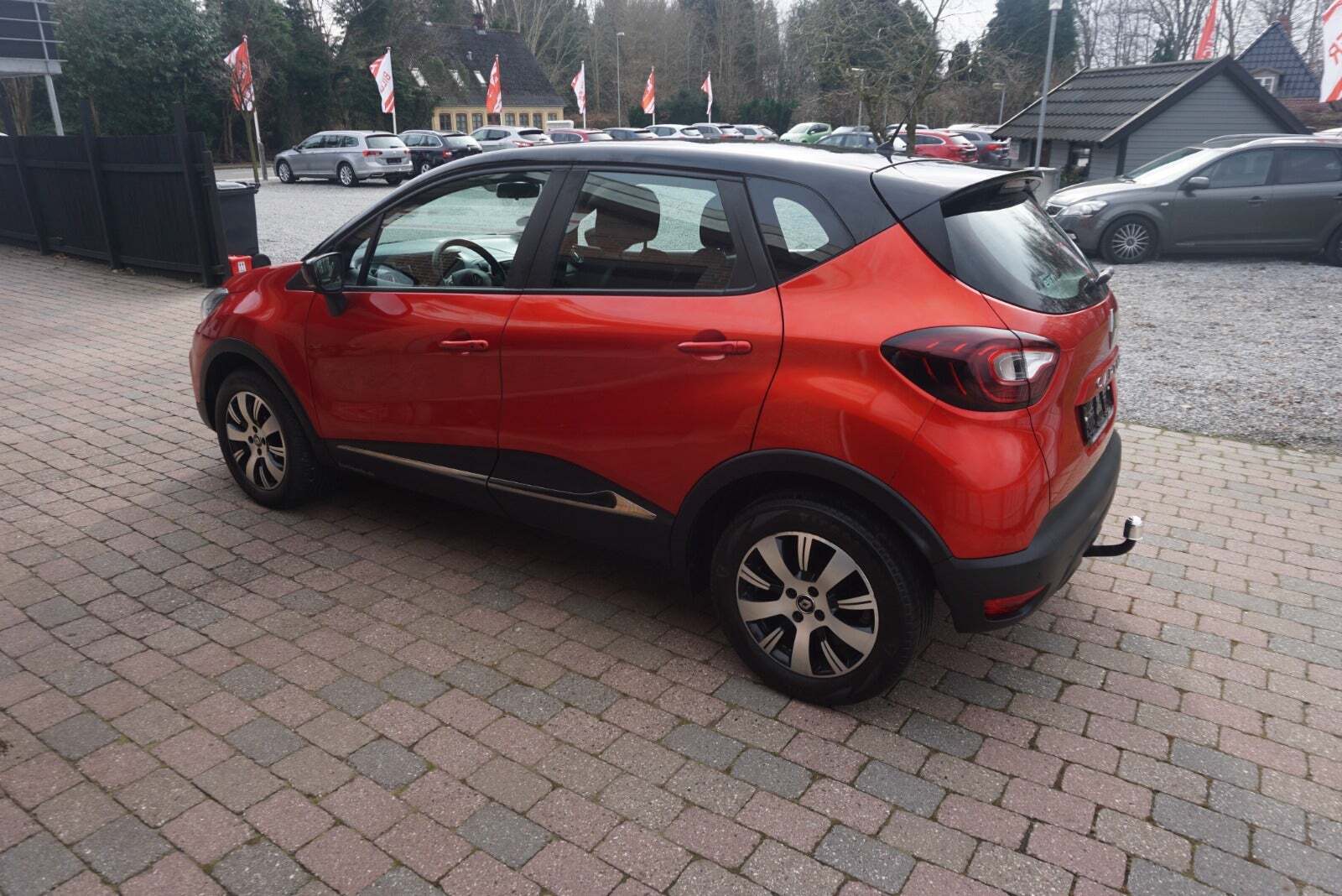 Rød Renault Captur fra 2018