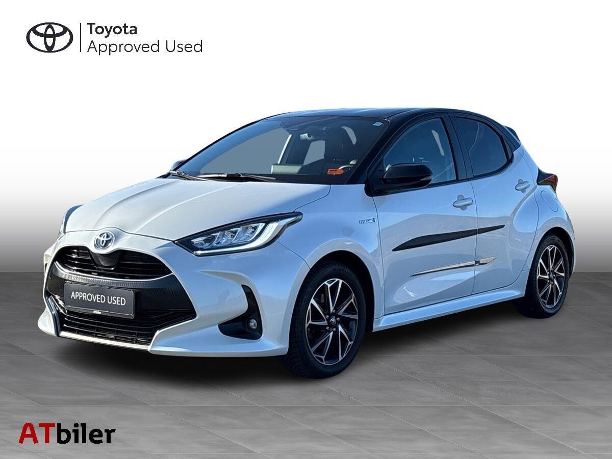 Toyota Yaris 1,5 Hybrid H3 Style Bi-tone 116HK 5d Trinl. Gear