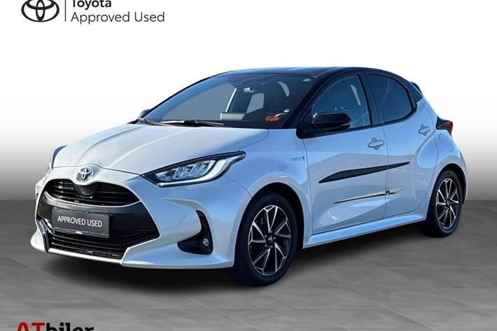 Hvid Toyota Yaris fra 2021