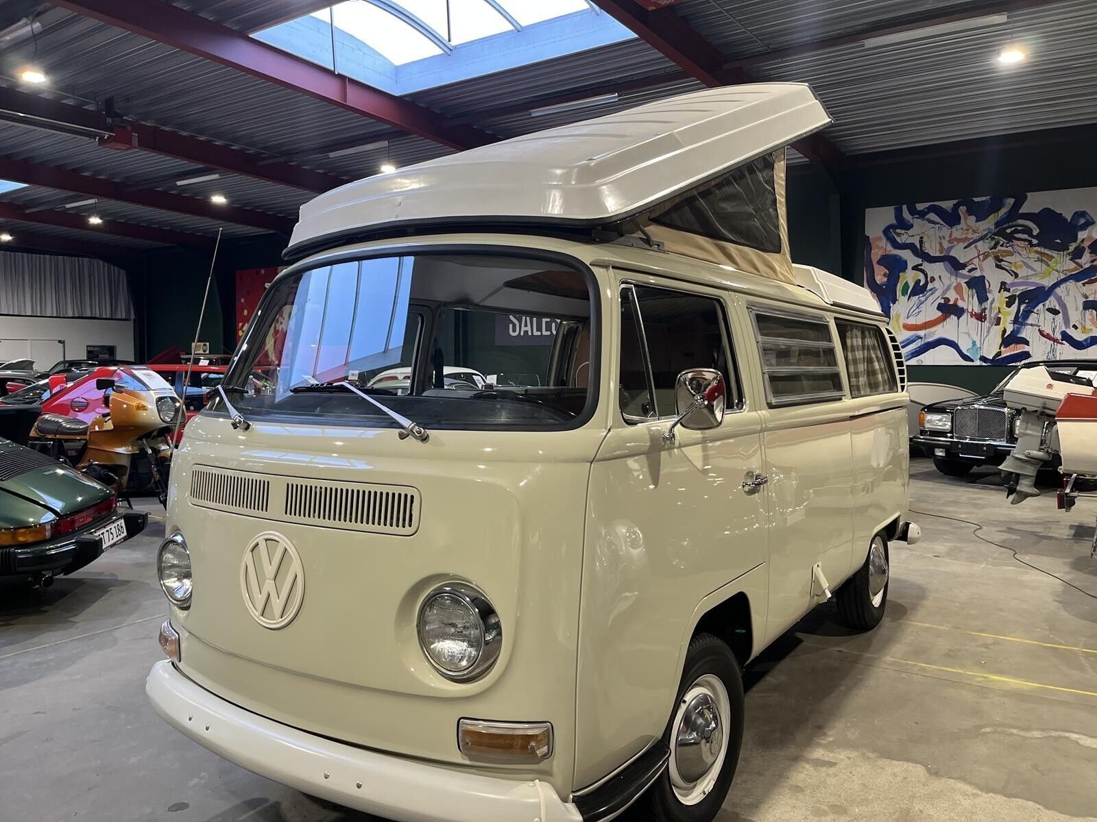 Grå VW T2 fra 1970