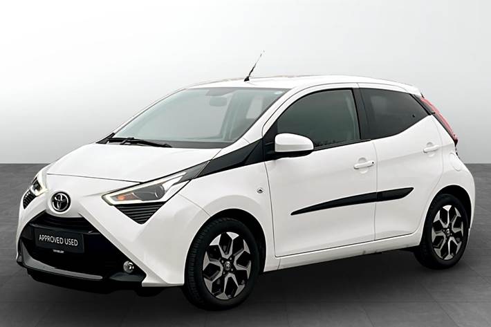 Hvid Toyota Aygo fra 2021