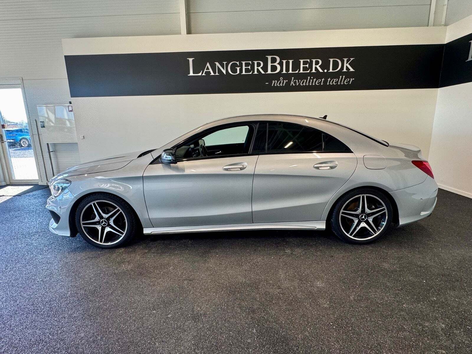 Mercedes CLA200 1,6 AMG Line Coupé aut.