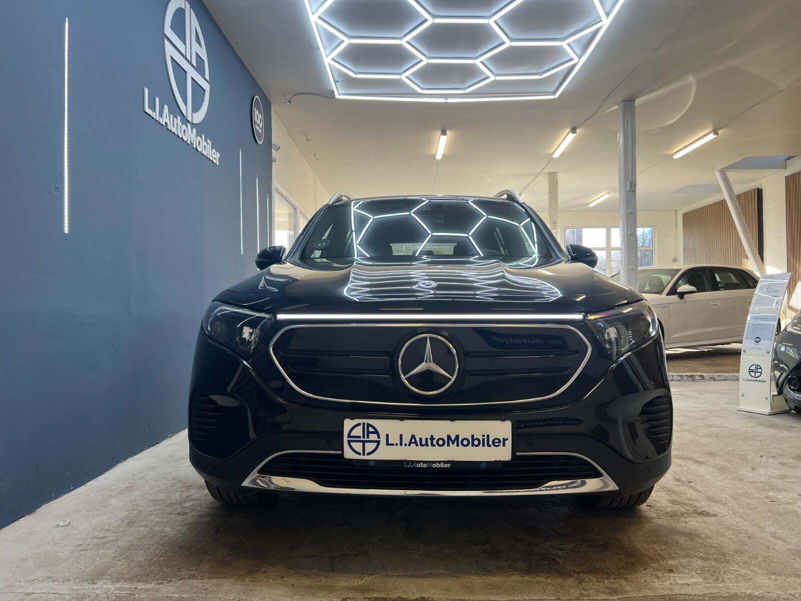 Mercedes EQB300 4Matic 7prs