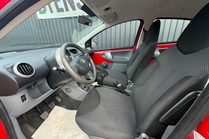 undefined Toyota Aygo fra 2010