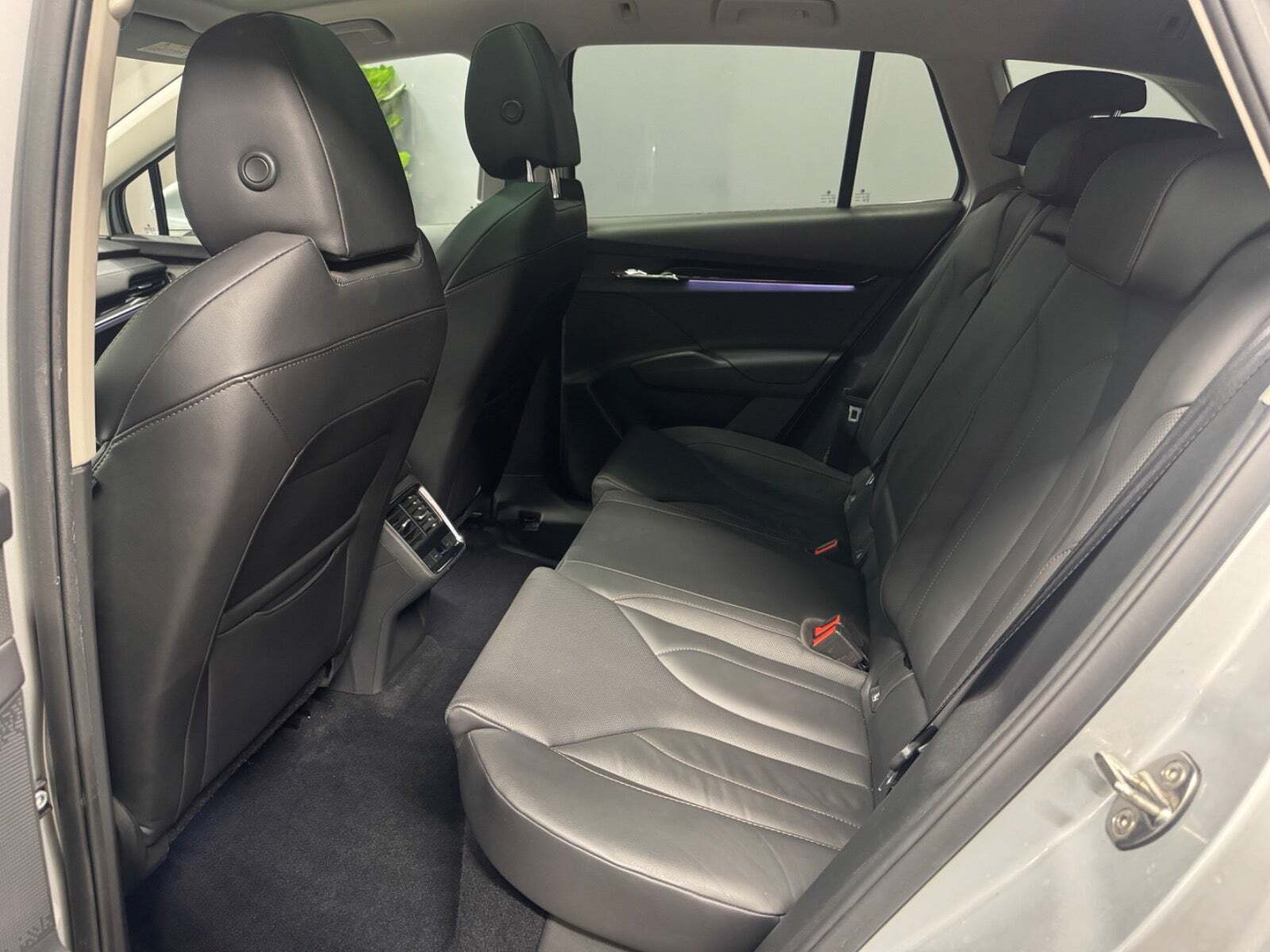 Sølv Skoda Enyaq fra 2021