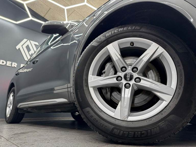 Audi Q5 35 TDi Prestige S-tr.