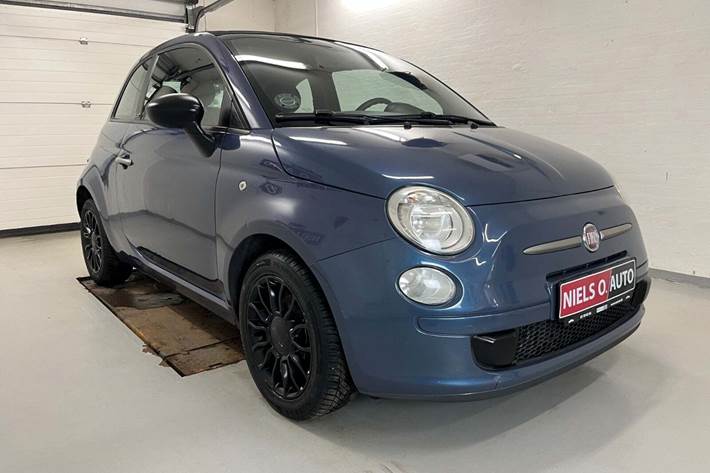 Blå Fiat 500C fra 2012