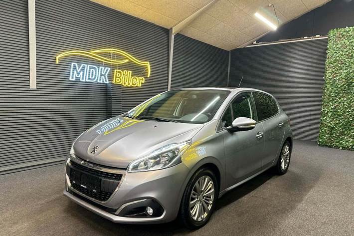 undefined Peugeot 208 fra 2020