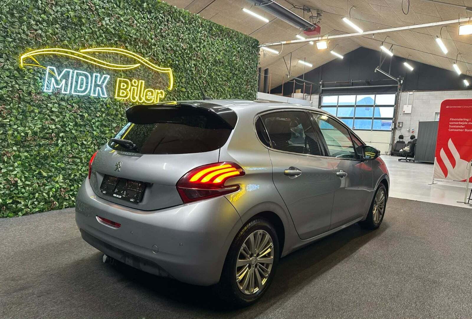 undefined Peugeot 208 fra 2020