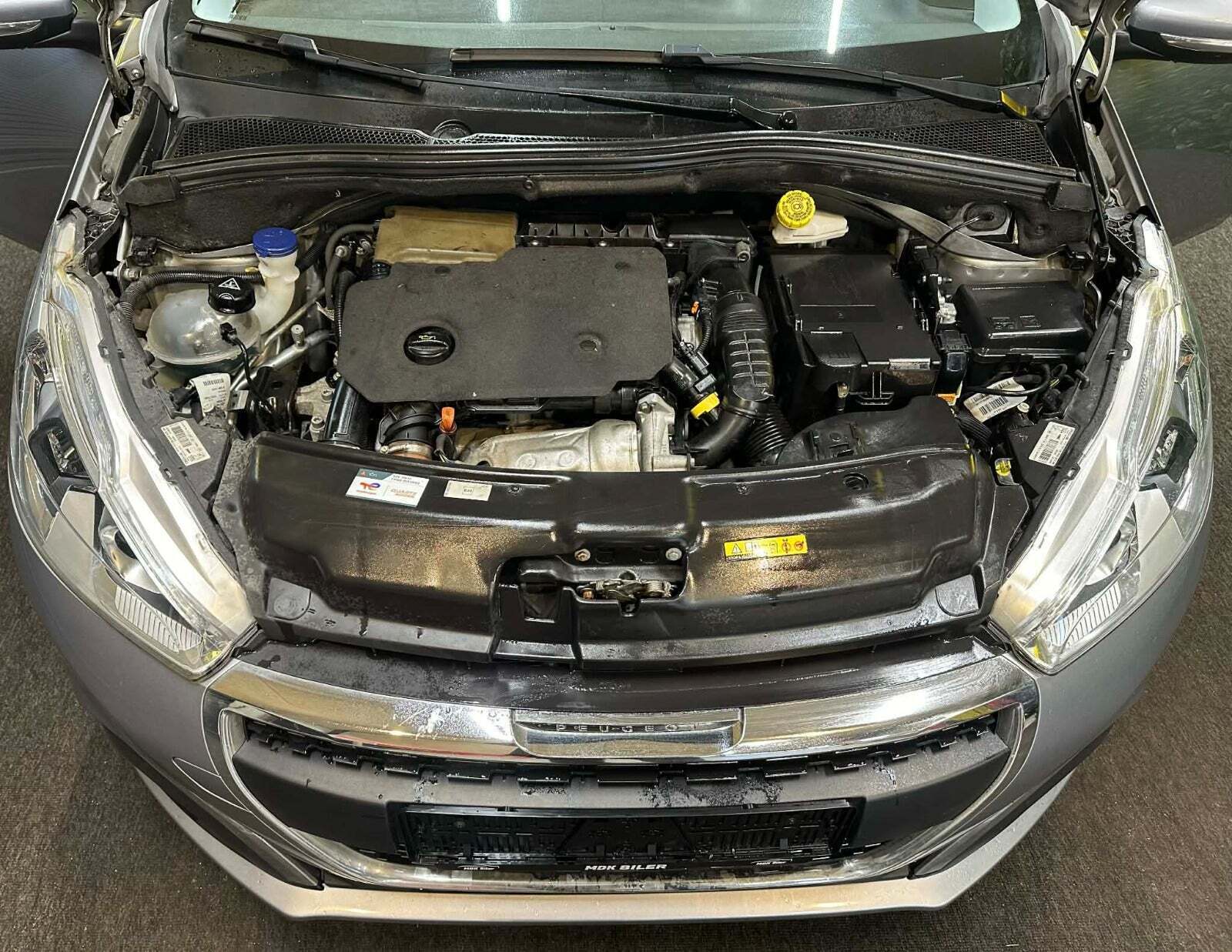 undefined Peugeot 208 fra 2020