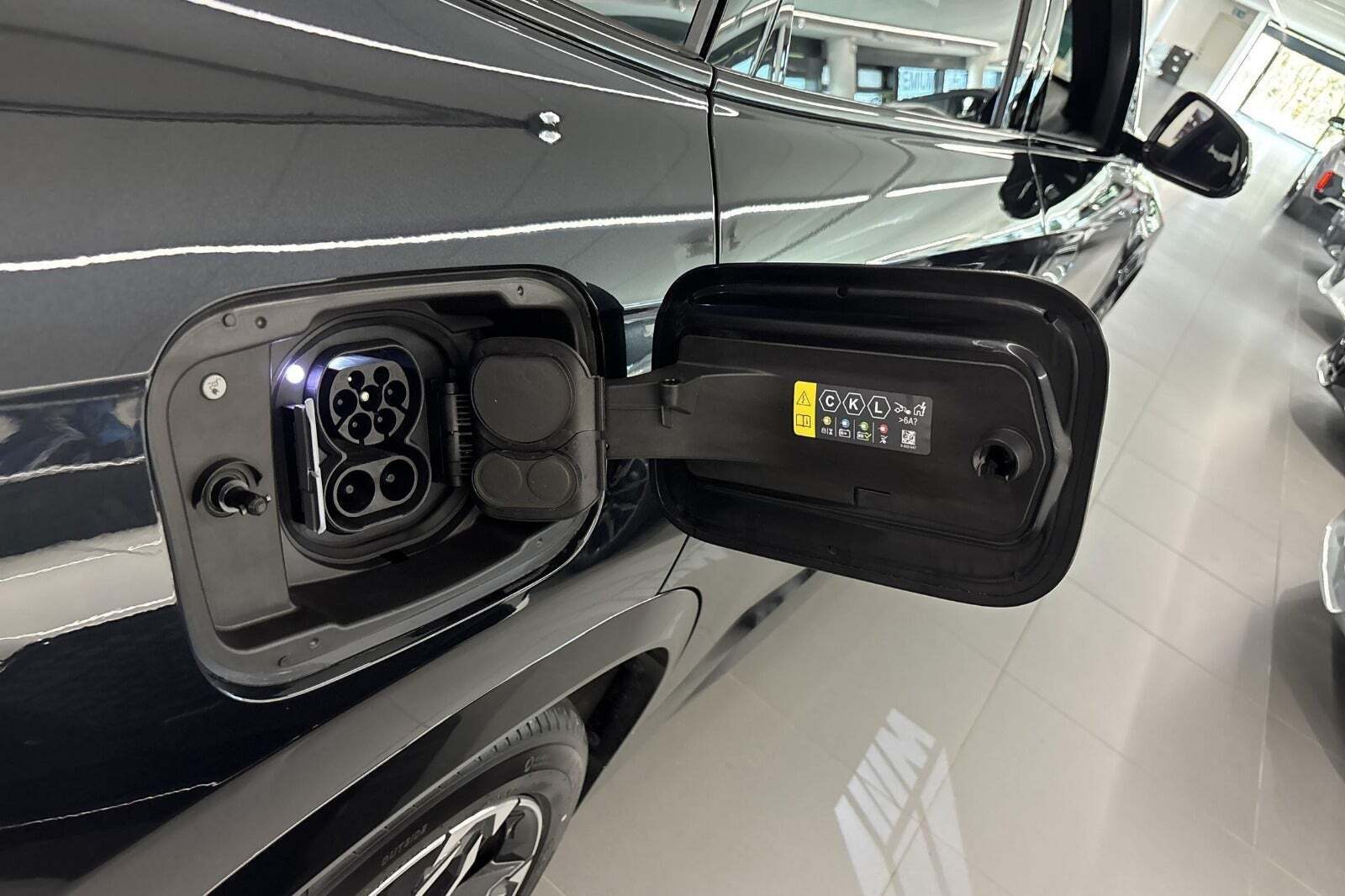 Sort BMW iX1 fra 2025