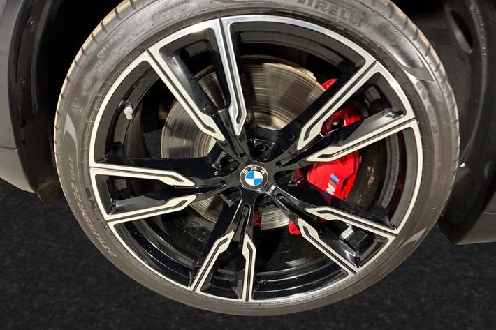 Sort BMW X5 fra 2026