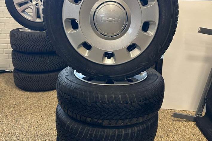 Hvid Fiat 500C fra 2020