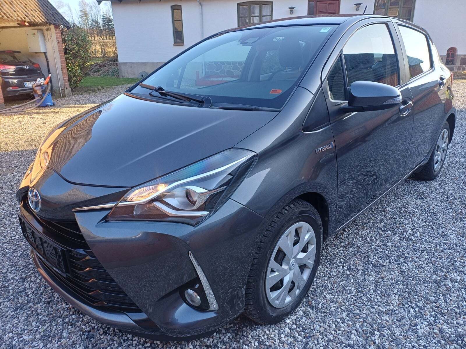 Toyota Yaris 1,5 Hybrid H2 e-CVT