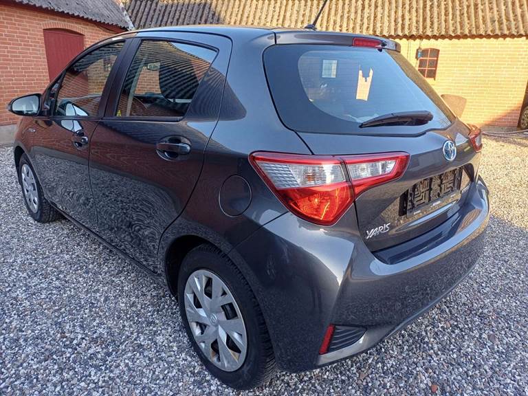 Toyota Yaris 1,5 Hybrid H2 e-CVT