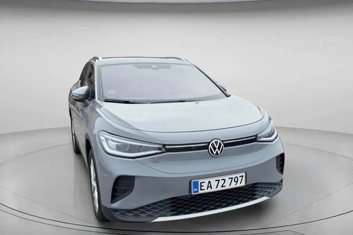 Grå VW ID.4 fra 2024 set udefra
