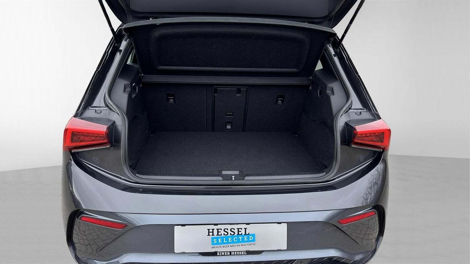 Grå Cupra Born fra 2022