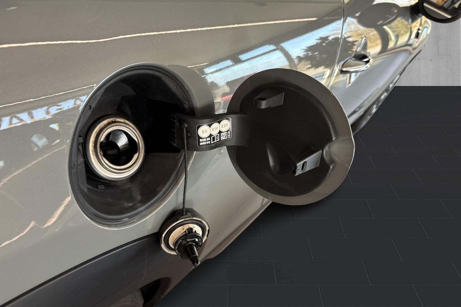 Grå Mini Cooper fra 2022