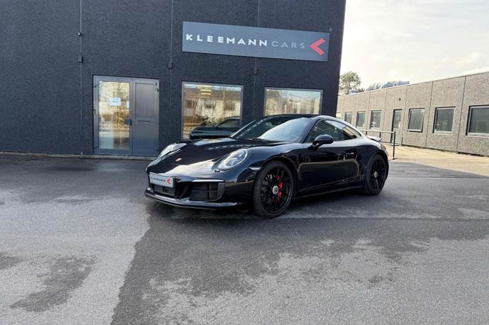 Sort Porsche 911 Carrera 4 GTS fra 2017