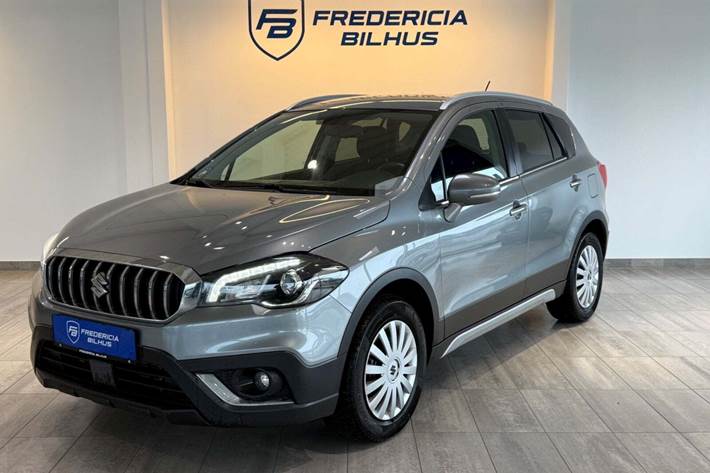 Grå Suzuki S-Cross fra 2016