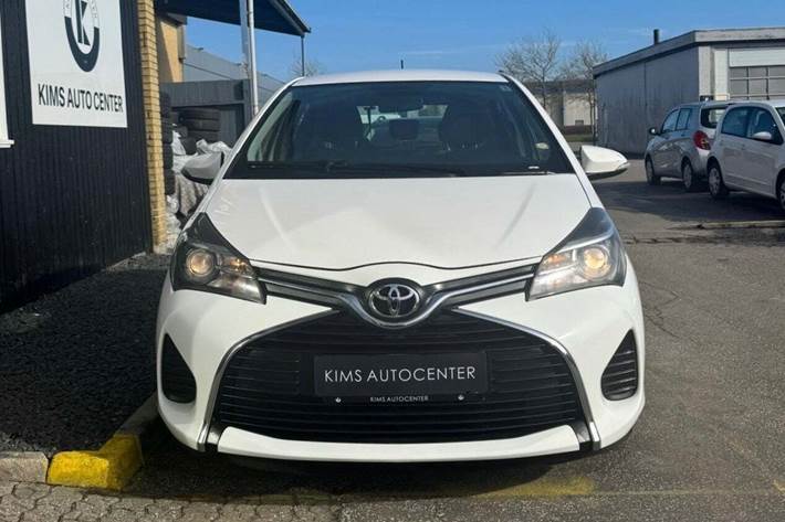 undefined Toyota Yaris fra 2015