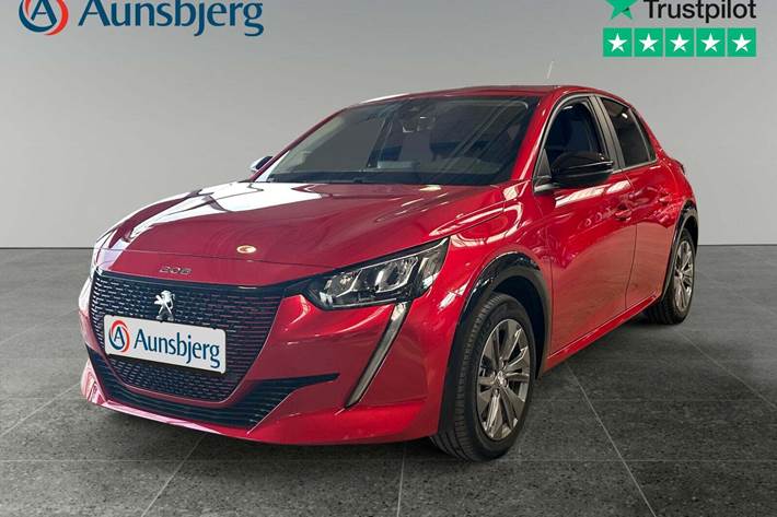 Rød Peugeot e-208 fra 2025